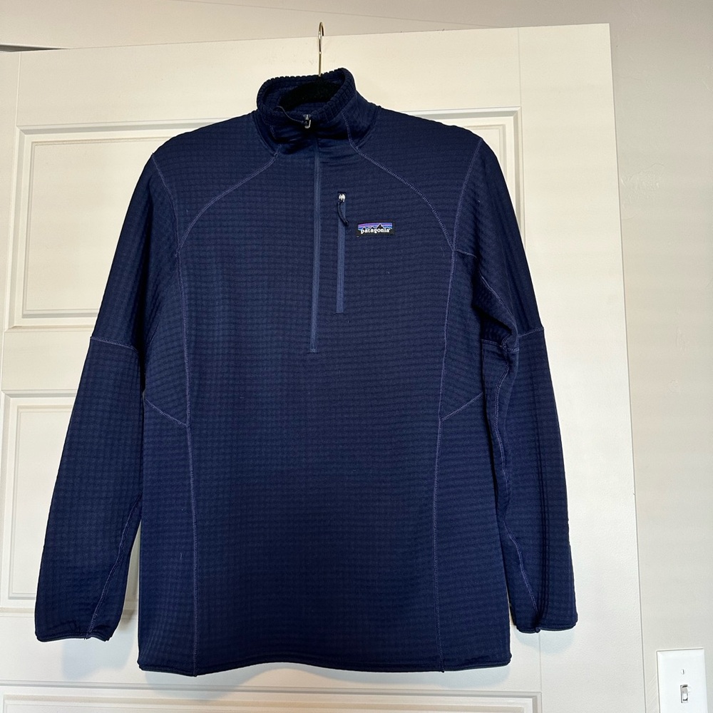 Patagonia women’s R1 fleece pullover navy women’s medium
